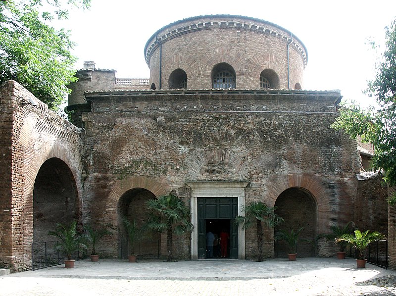 Santa Costanza in Rome, one of the landmarks studied in Dr. Jennifer Feltman's ARH 360. (Photo from Bluffton website)